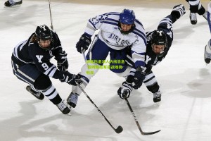 aoke_浓眉伤退湖人内线告急 詹姆斯孤军奋战难挽败局